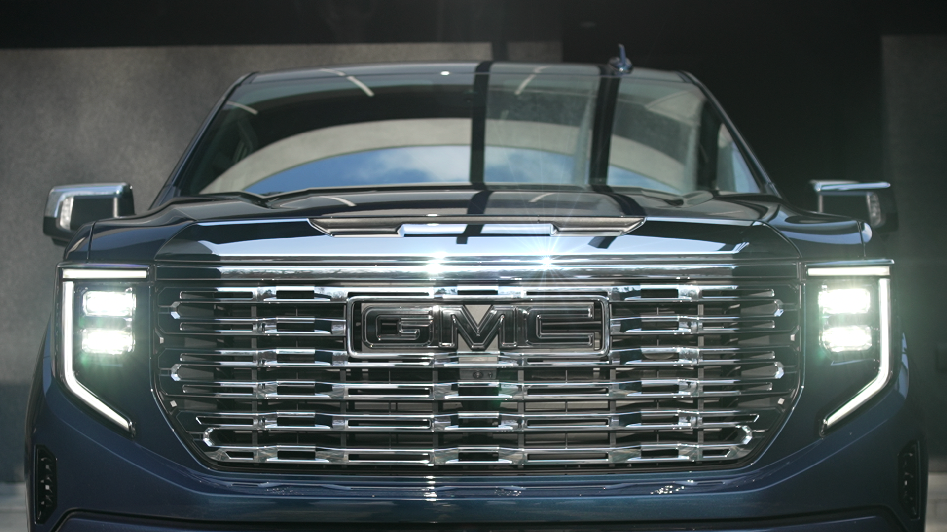 GMC Online Shop 서비스 소개 영상 썸네일